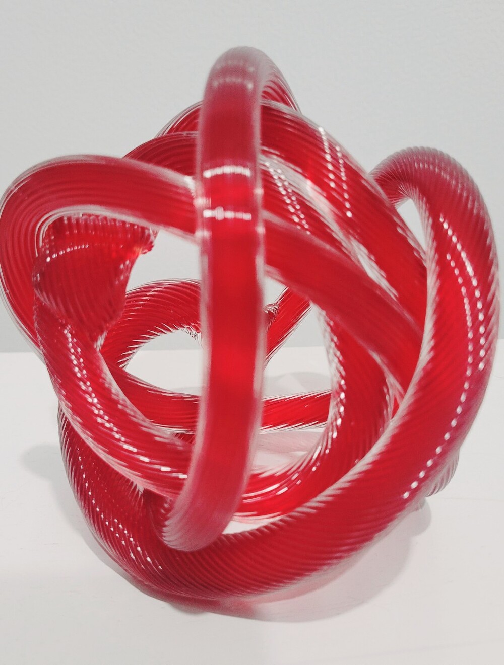Red Hand-Blown Art Glass Infinity Knot Paperweight 4.5”